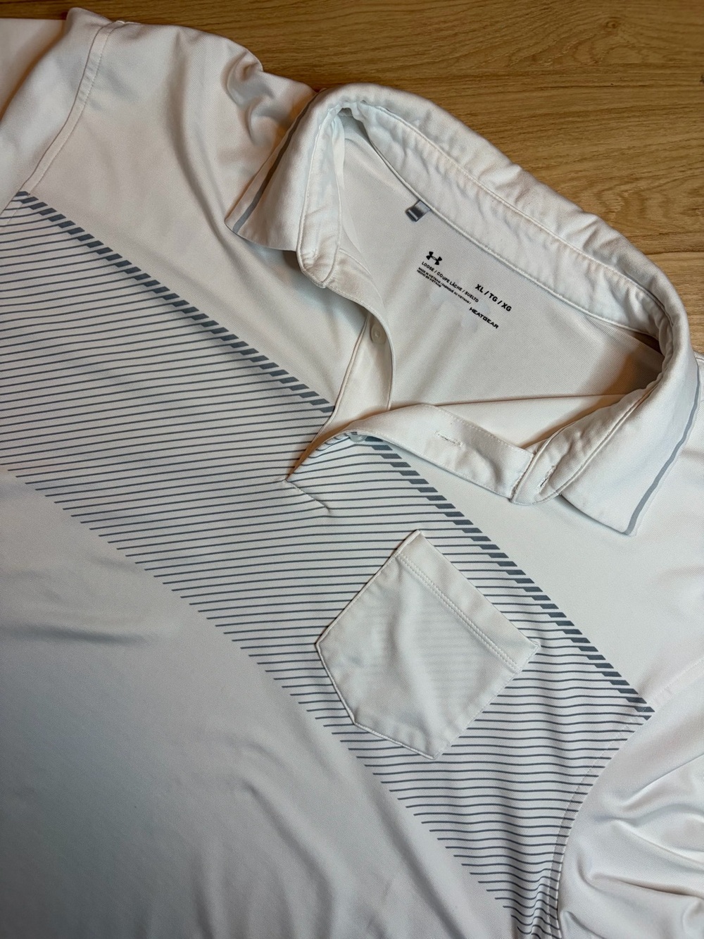 Under Armour White & Grey Polo Shirt XL Loose Fit HeatGear